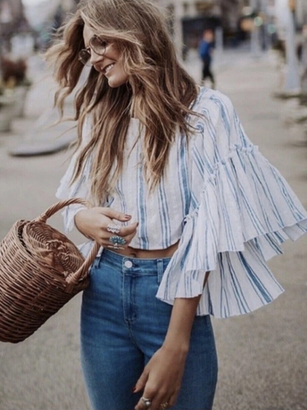 Kimchi Blue Raine Blue & White Striped Ruffle Bell Sleeve Crop Top size M